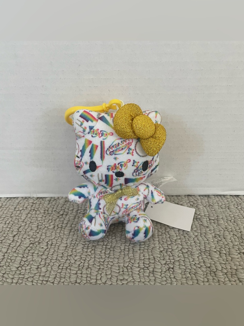 NWT hello kitty mini Las Vegas edition plush keychain